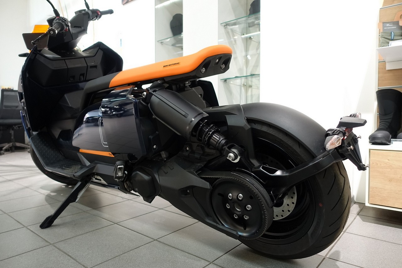 BMW Motorrad CE 04