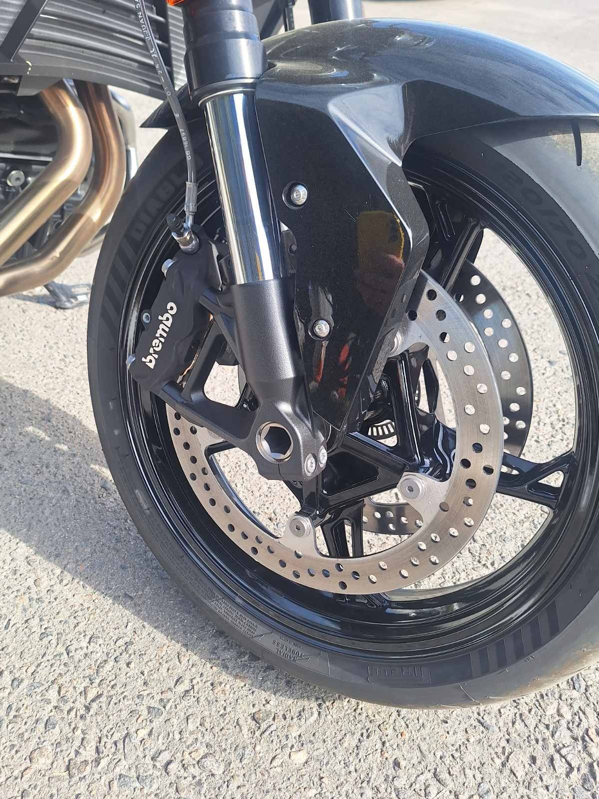 F 900 R