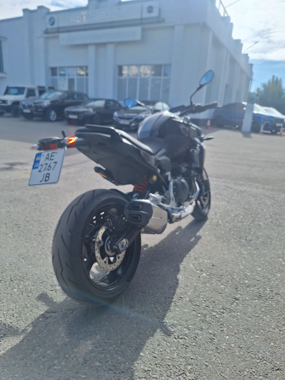 F 900 R