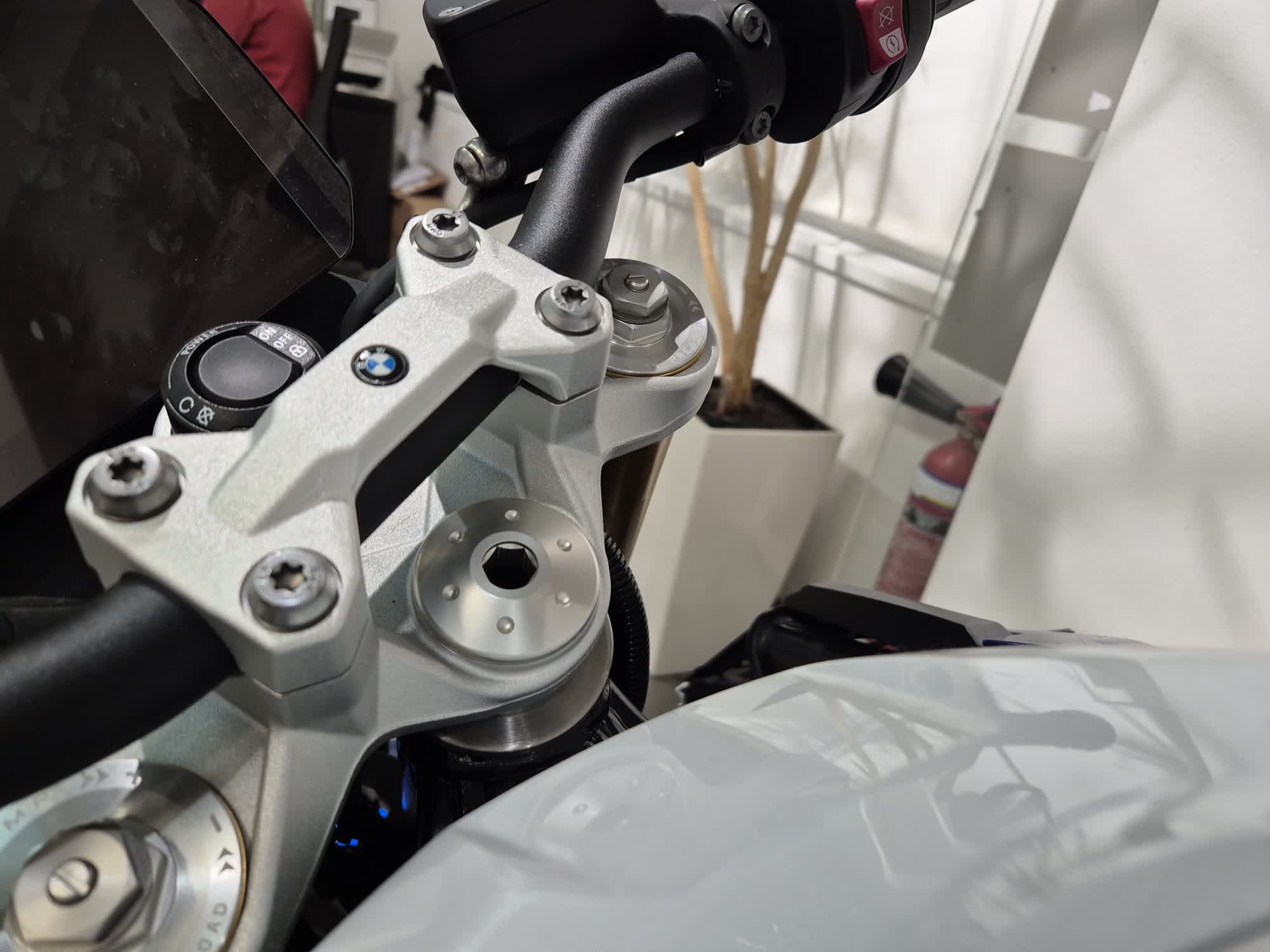 BMW Motorrad F 900 R
