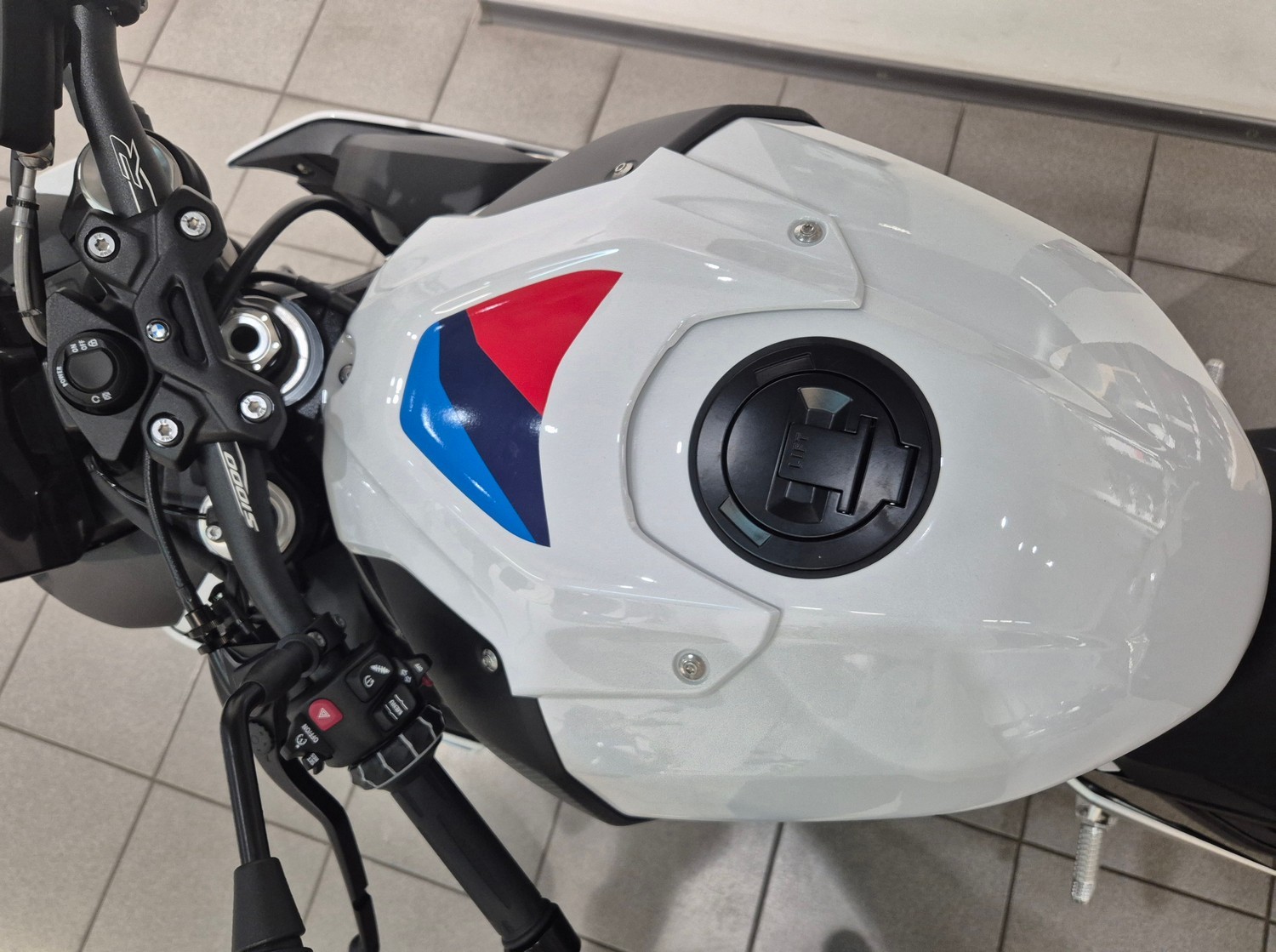 S 1000 R