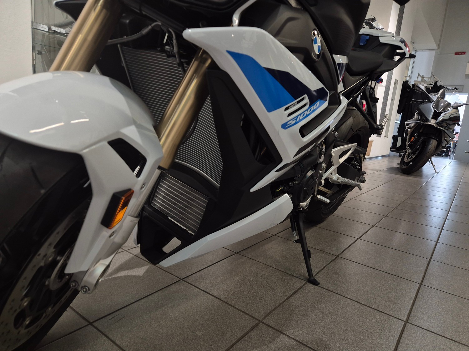 S 1000 R