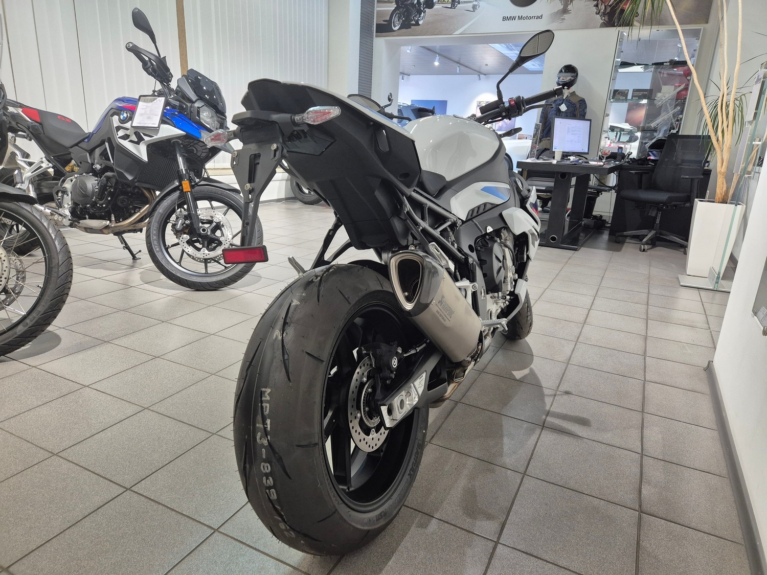 S 1000 R
